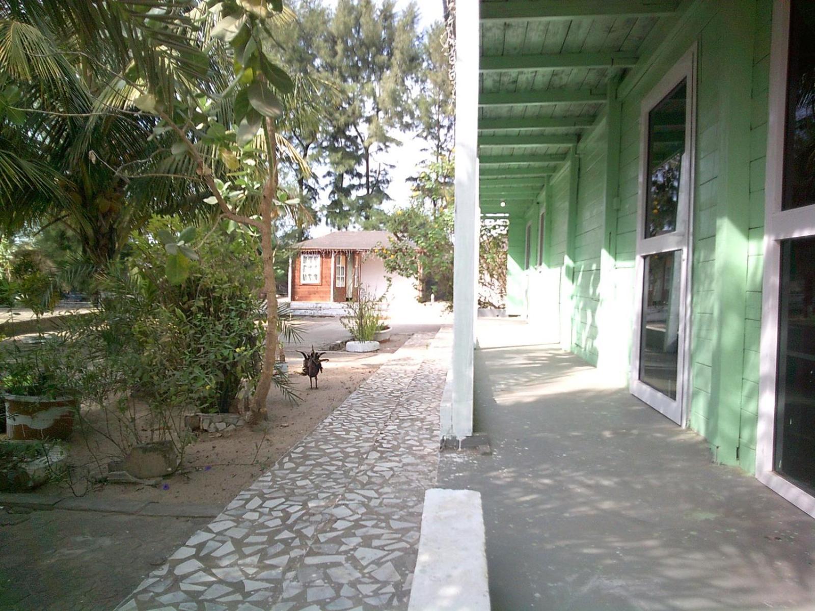 Mangrove Beach Sanyang Exterior foto